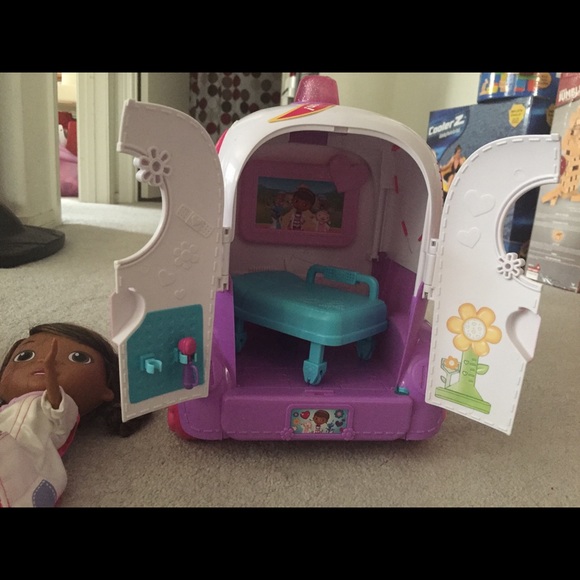 Doc Mcstuffins SET - Picture 2 of 4